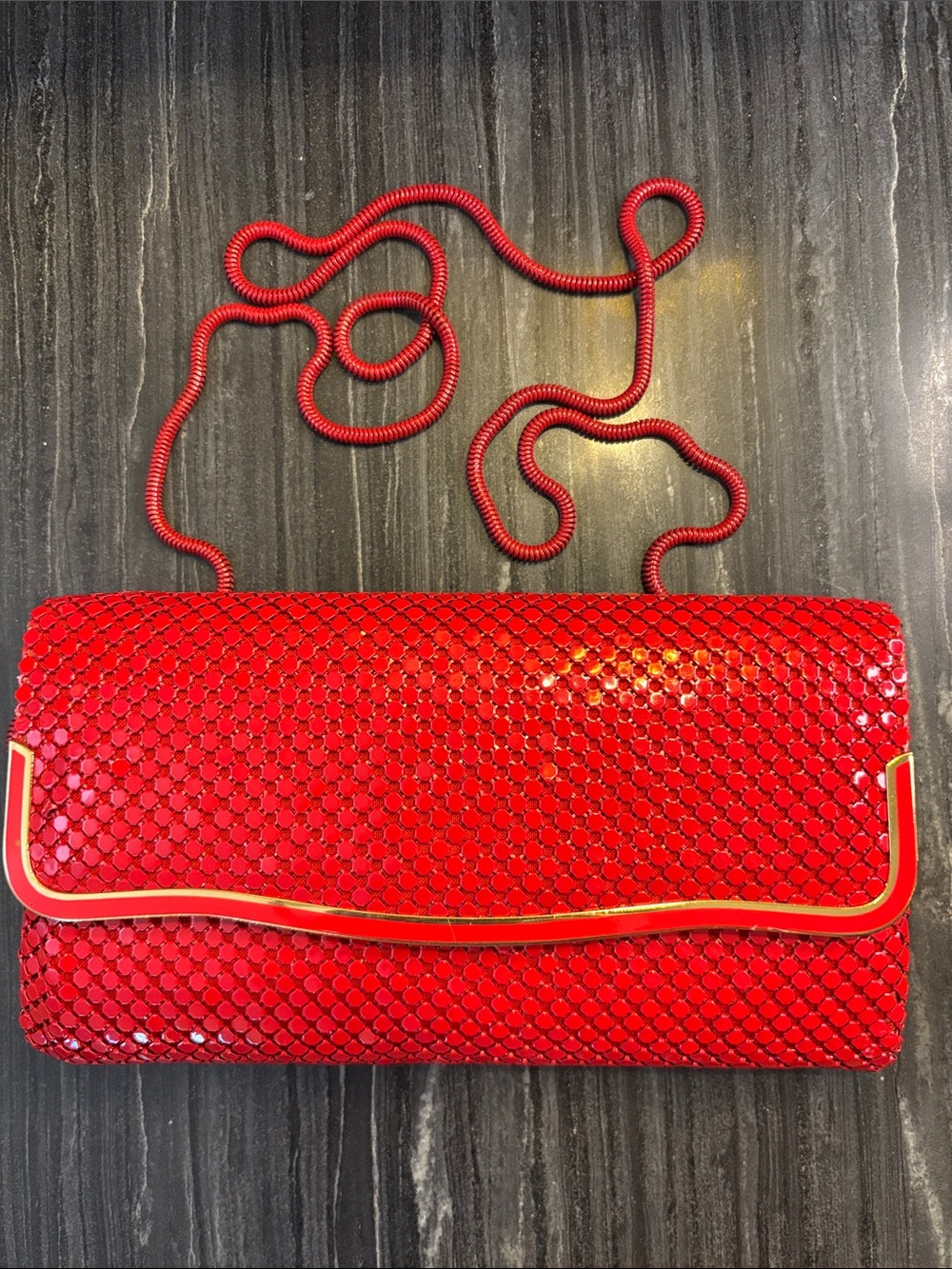 La Regale vintage red gold mesh wallet clutch convertible strap